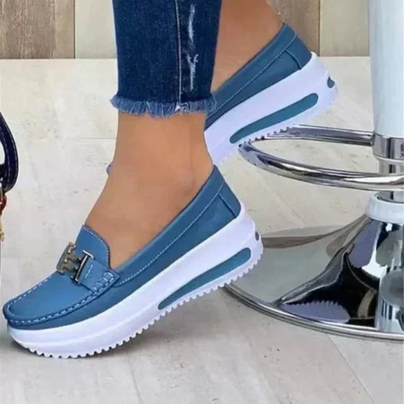 Pat | Sleek Orthopedic Shoes